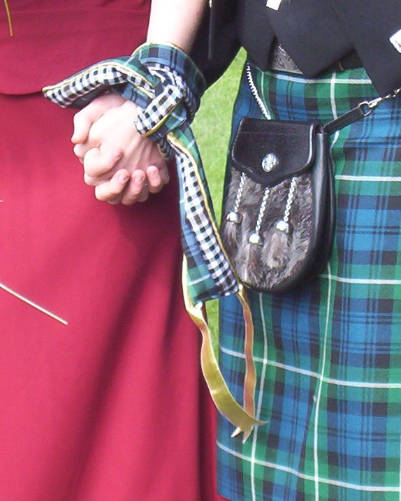 Elaborate tartan Bann